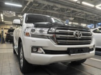 Toyota Land Cruiser 200 (2015-2021) Комплект с лебедкой Comeup Seal Slim 12.5RS