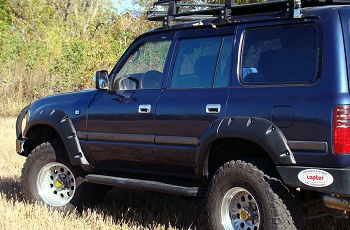 Расширители колесных арок для Toyota Land Cruiser 80.jpg